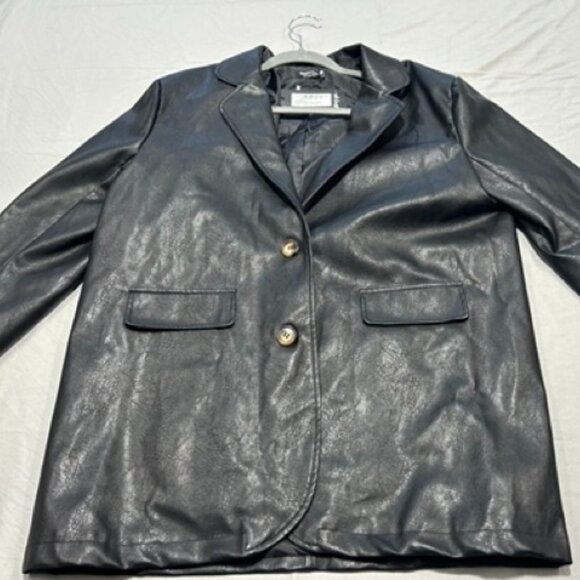 Share BRAND NEW Black Faux Leather Jacket - NASTY GAL - Outta The Way - Picture 1 of 6